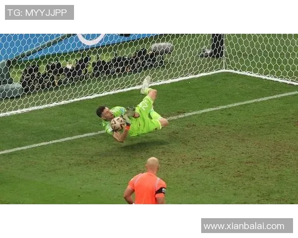 足球明星门将精彩扑救集锦视频回顾展现顶级守门员的绝技与风采